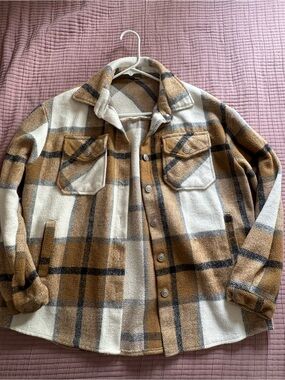 Women’s Plaid Button Up
